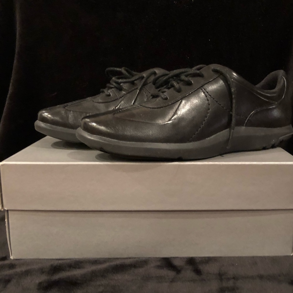 Brand new work shoes